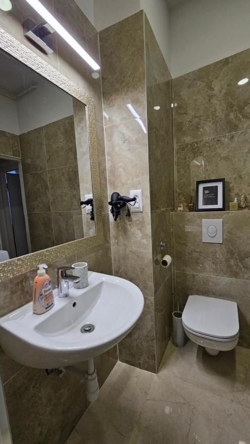 Margot Apartment Zagreb Bagian luar foto