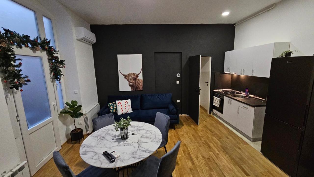 Margot Apartment Zagreb Bagian luar foto